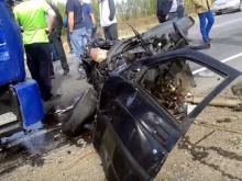 На автотрассе М-7 'десятку' лихача разорвало на части