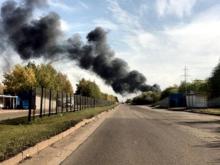 На территории «Поволжской экологической компании» загорелись пластиковые отходы