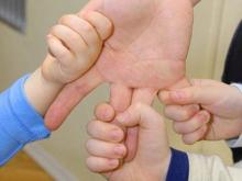 «Смогли нарожать детей, так кормите их сами!»