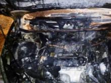 На проспекте Чулман загорелся автомобиль УАЗ