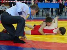 Челнинские борцы взяли 5 первых мест на чемпионате Татарстана