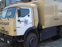 Рустам Минниханов осмотрел «КАМАЗы» для инкассаторов