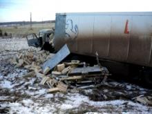 На трассе Набережные Челны - Сарманово в кювет слетела фура с виноградом