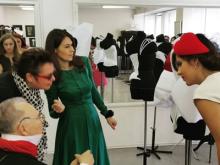 Анна Рачкова показала свои работы Вячеславу Зайцеву