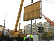 В Челнах снимают наружную рекламу