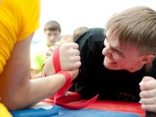 Сразу 7 челнинских мастеров армспорта стали чемпионами Татарстана