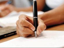 Выпускникам предложили 5 тем для сочинения - про любовь, дом и книги