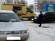 Беременная женщина за рулем «Калины» попала в аварию. Ее увезли в больницу сохранять беременность