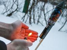 Новогодние ракетницы и фейерверки разрешили пускать в парке Победы, на пляже и у стадиона «Строитель