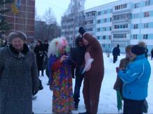 Новый год в -м комплексе: игра в «гусеницу» и «лыжи»