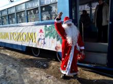 31 декабря: Трамваи и автобусы работают до трех часов утра
