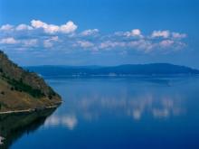 Китайцев напоят водой из Байкала. Новый завод готов разливать 2 миллиона тонн в год