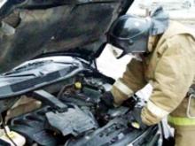 У Комсомольского рынка 'Додж' загорелся во время подкачки шин компрессором