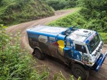 Лидером камазовской четверки на ралли 'Дакар - 2016' стал Эдуард Николаев