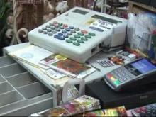 Три несовершеннолетние челнинки пробрались ночью в магазин и обчистили кассу