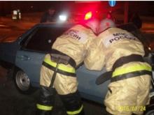 После столкновения на перекрестке 'Мазды' и 'ВАЗа' одну из пострадавших увезли в больницу в коме