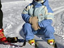 Из-за некачественных лыж ребенок получил травмы - в магазине это признали не сразу