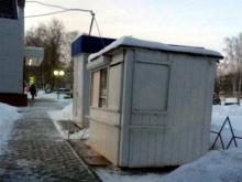 Киоск, который подозревают в продаже 'фанфуриков', планируют убрать