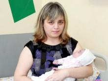 Девочку, родившуюся с весом 480 граммов, выписали из КДМЦ. Теперь она весит 3.6 кг