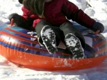 В Казани скончалась 6-летняя девочка, которая каталась с горки на тюбинге