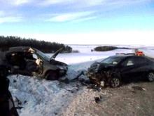 Жертвами гололеда на трассе 'Бугульма - Лениногорск' стали две иномарки