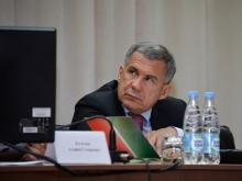 Рустам Минниханов поручил Наилю Магдееву создавать больше торговых мест для Тукаевского района