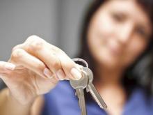 Мошенница, представляясь судьей и риэлтором, за 1 год присвоила более 5 миллионов рублей