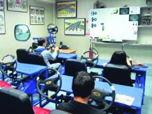 Учеников в автошколах впервые стало меньше