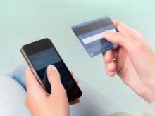 Продажа цветов, блокирование карты, аренда квартиры: как наживались мошенники