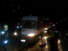 Автомобиль сбил на пешеходном переходе парня и девушку