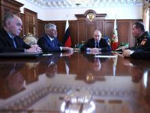 Указы Путина, национальная гвардия и 'новые' службы МВД: первые комментарии