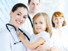 Детям, живущим в двух районах Набережных Челнов, назначили врачей в других поликлиниках