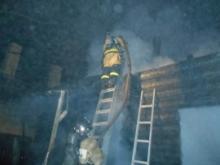 Ночью в районе Боровецких коттеджей полностью сгорели большая баня и беседка