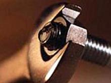 Челнинский автослесарь заплатит 111 тысяч рублей за перетянутую гайку