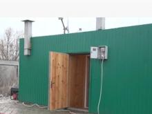 Свой игровой салон Игорь Серегин спрятал в гаражном боксе. Но и это не помогло (видео)