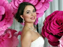 В Набережных Челнах выбрали 'Бриллиантовую невесту Татарстана' - ею стала елабужанка