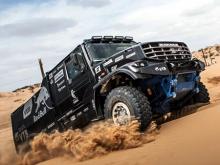 Капотный гоночный 'КАМАЗ' лидирует на ралли 'Золото Кагана-2016' после пролога