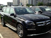 Руководитель горисполкома Ринат Абдуллин ездит на автомобиле Мерседес-Бенц GL-350