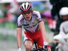 Челнинский велогонщик Ильнур Закарин пока отстает от лидера «Джиро д'Италия» на 32 минуты