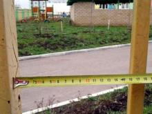 Побег из детсада №112 уже невозможен - в заборе установили еще 300 прутьев