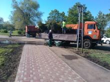 С Набережной Тукая вывезли сегодня 20 грузовиков 'КАМАЗ' с хламом