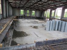 В новом 50-метровом бассейне в парке 'Гренада' смогут плавать одновременно 120 человек