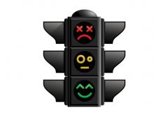 Пешеходам на перекрестке оставили 25 секунд. ГИБДД: «Мы выбрали из двух зол меньшее»