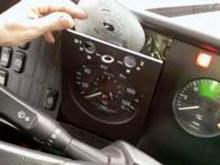 27-летний водитель, перегонявший новый 'КАМАЗ', украл из него тахограф