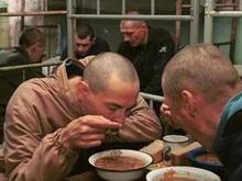 Турецким компаниям запретили кормить обитателей полицейских камер. В Челнах на это выделили 3.8 млн.