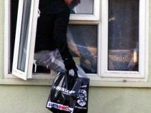 'Форточники' уже не ищут открытые окна на первых этажах - они нашли новый способ