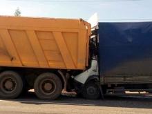 В смертельном ДТП на трассе М-7 расплющило кабину 'МАЗа'