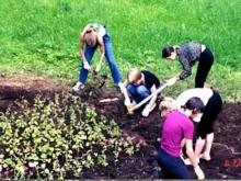 Школьники заработают на благоустройстве территории 'КАМАЗа' от 4 до 8 тысяч рублей