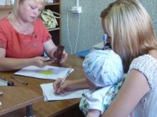 Матери-одиночке придется отдать ребенка в интернат, чтобы выжить