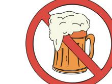 Пивная стоит у забора школы №33. Но отодвинуть ее нельзя